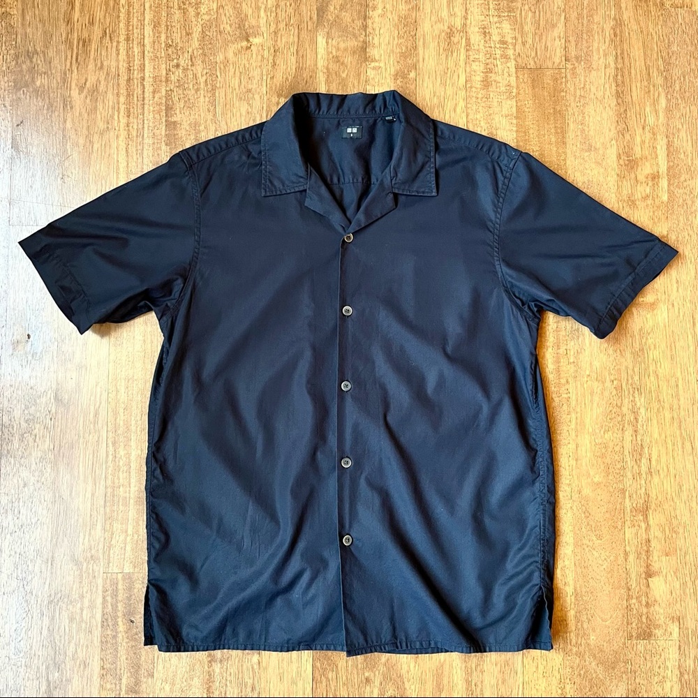 Uniqlo Black Revere Collar Button Up